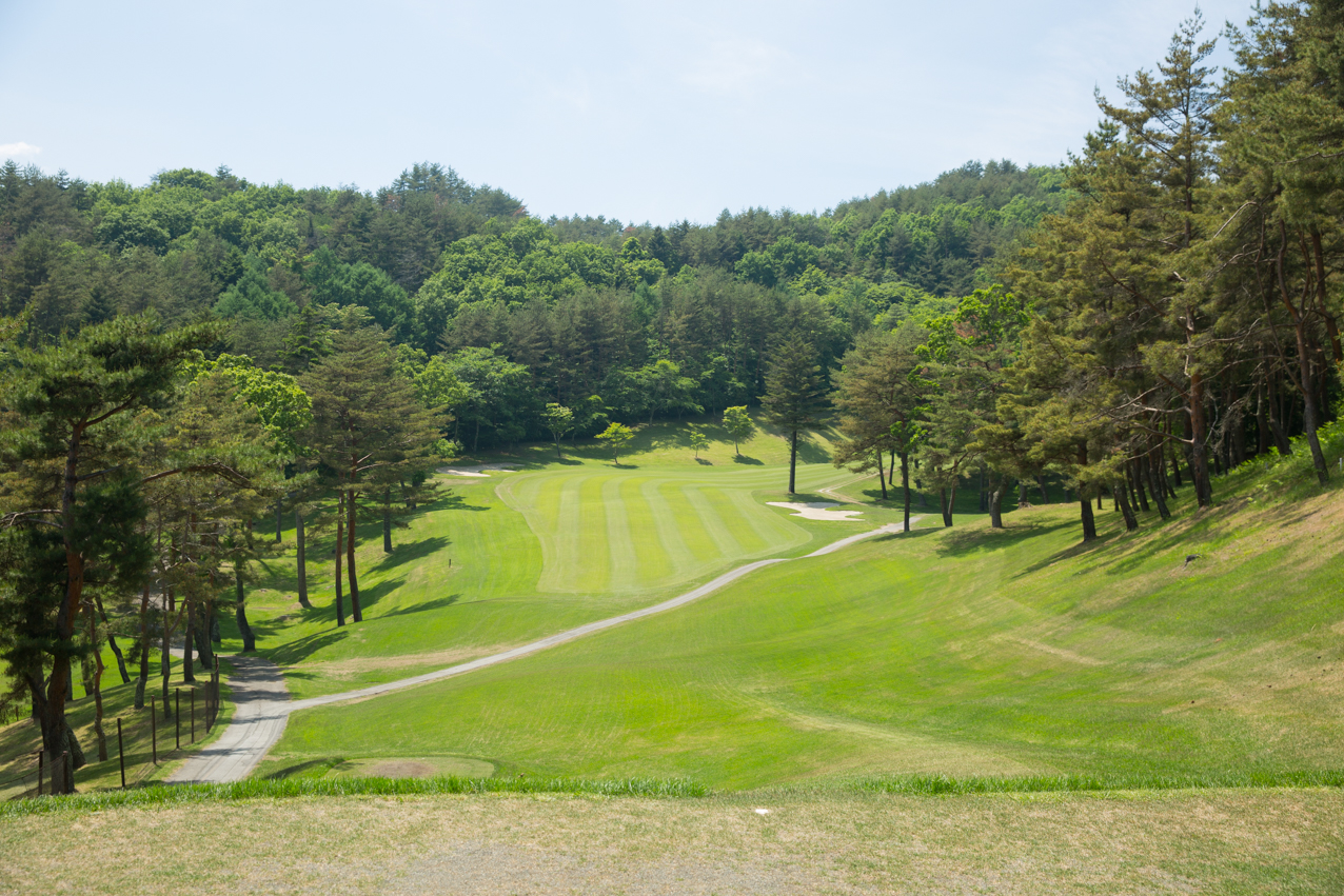 HOLE NO.18 山梨県のゴルフ場|敷島カントリー倶楽部公式サイト HOLE NO.18 山梨県のゴルフ場|敷島カントリー倶楽部公式サイト